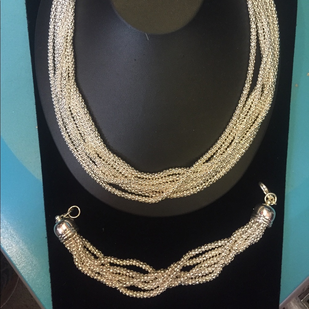 SALE! Silver plated necklace and bracelet set 002